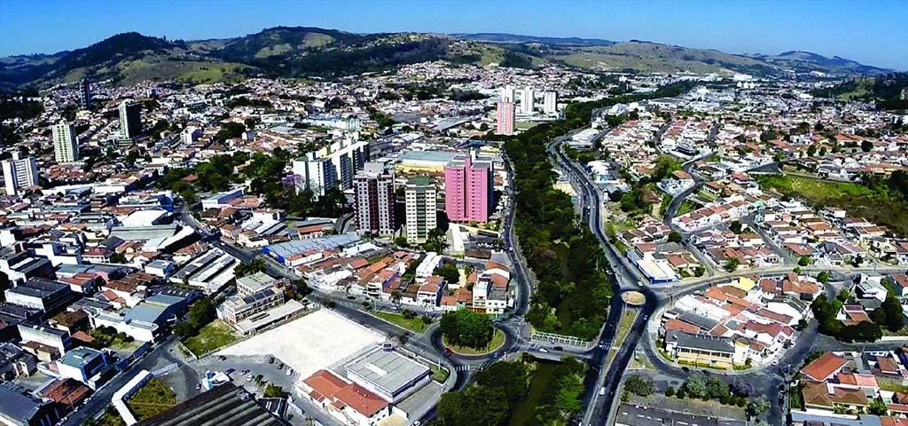 Amparo recebe R$ 550 mil em emendas para área social e infraestrutura esportiva
